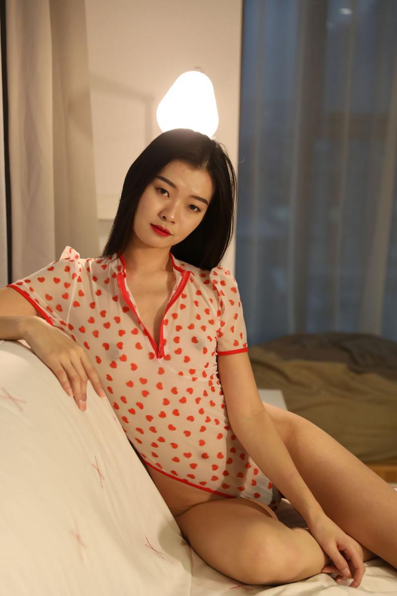 颜值不错的气质妹子
