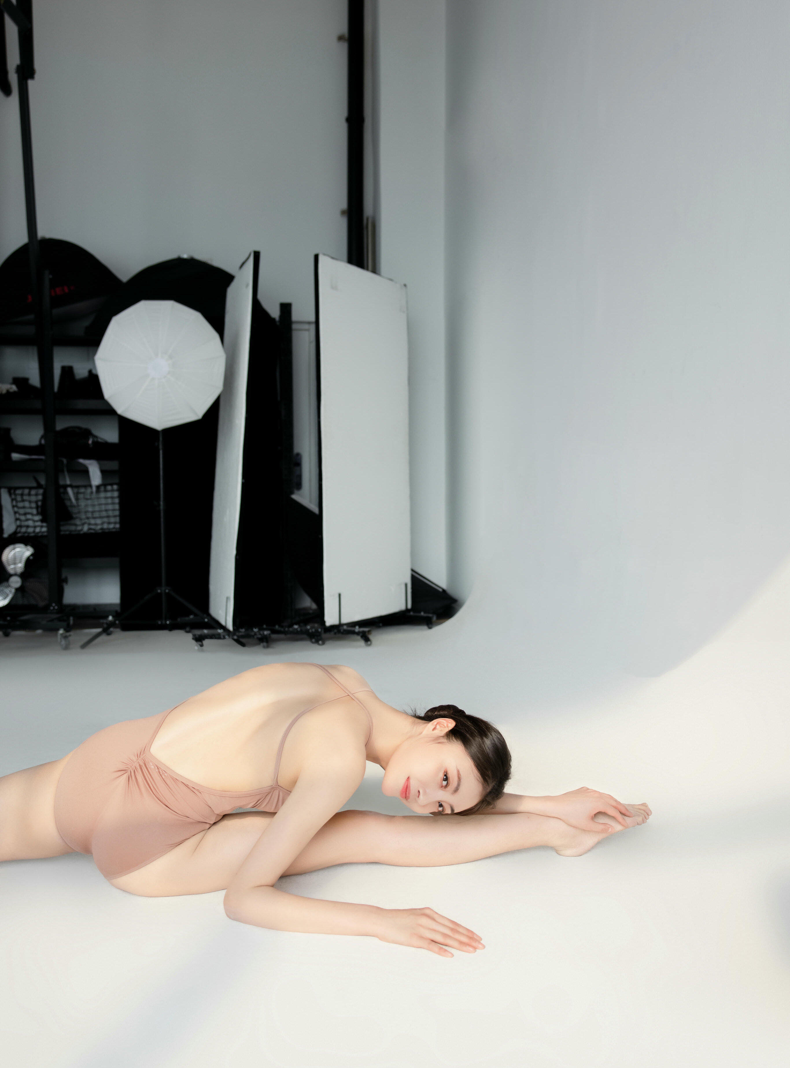 优雅的芭蕾女女孩