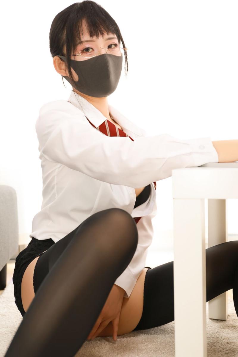 诱惑黑丝女教师系列