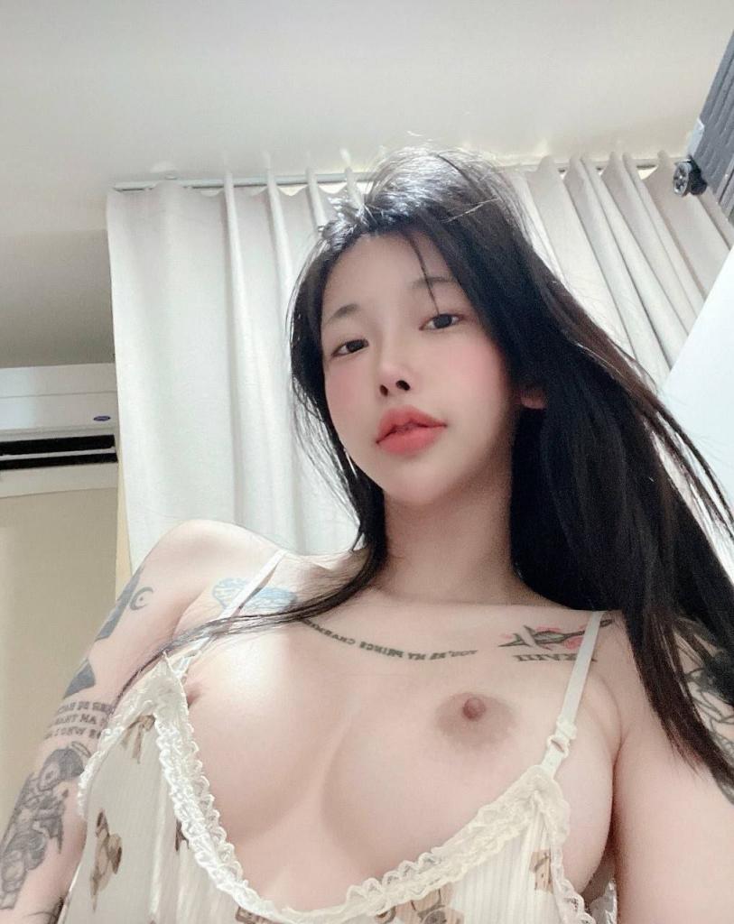 [小母狗]  馴服 [106P]