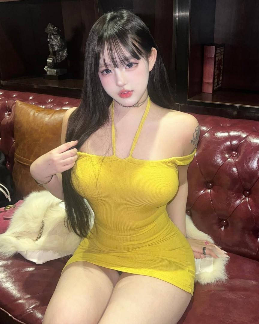 超可爱的邻家少女 蜂腰圆臀完美比例的漫画身材——小优优子