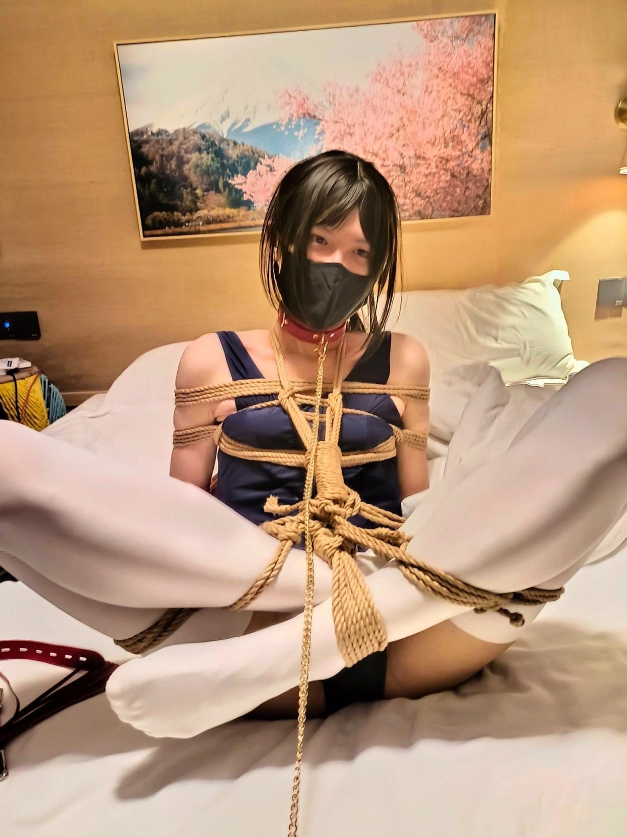 今日主题评论区项圈比拼