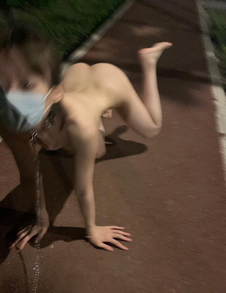 今日主题评论区项圈比拼
