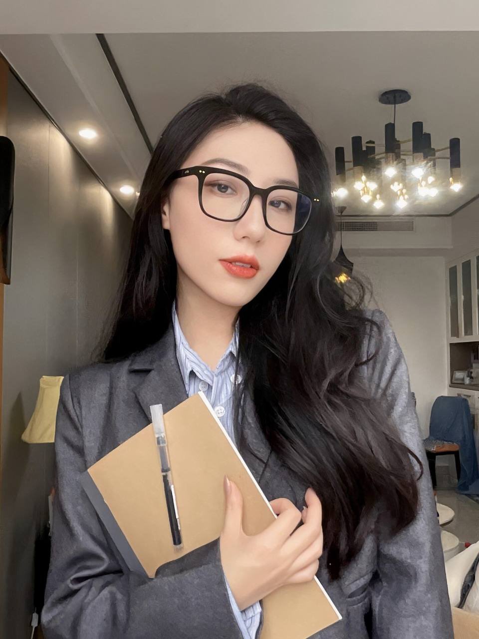 分享推上迷人的少妇