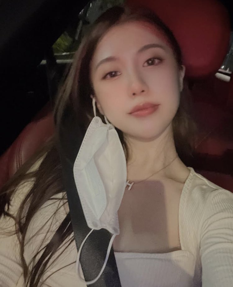 分享推上迷人的少妇