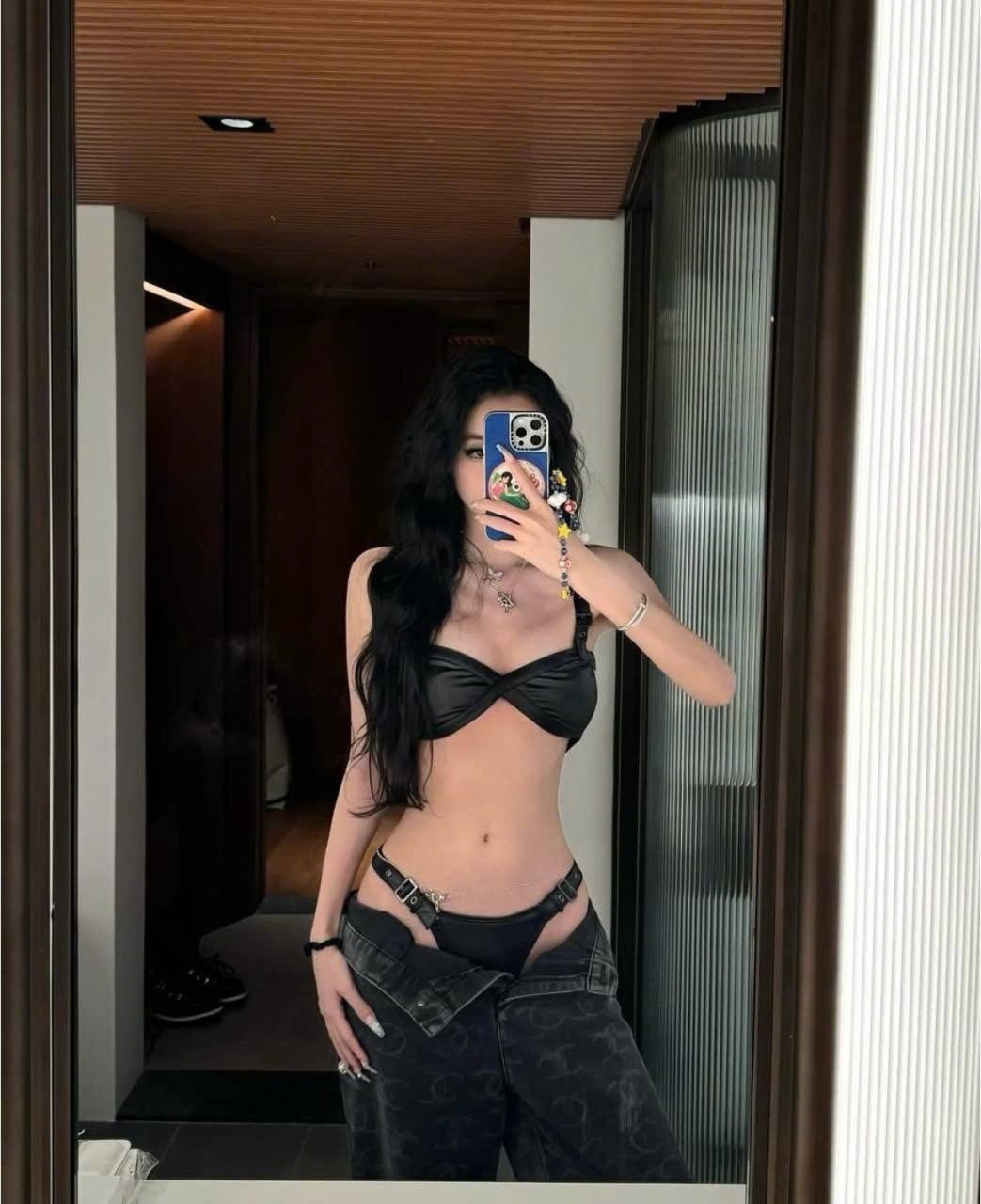 分享推上迷人的少妇