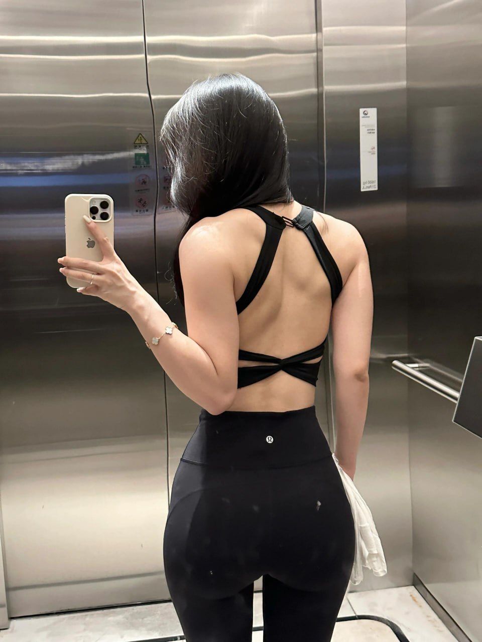 分享推上迷人的少妇