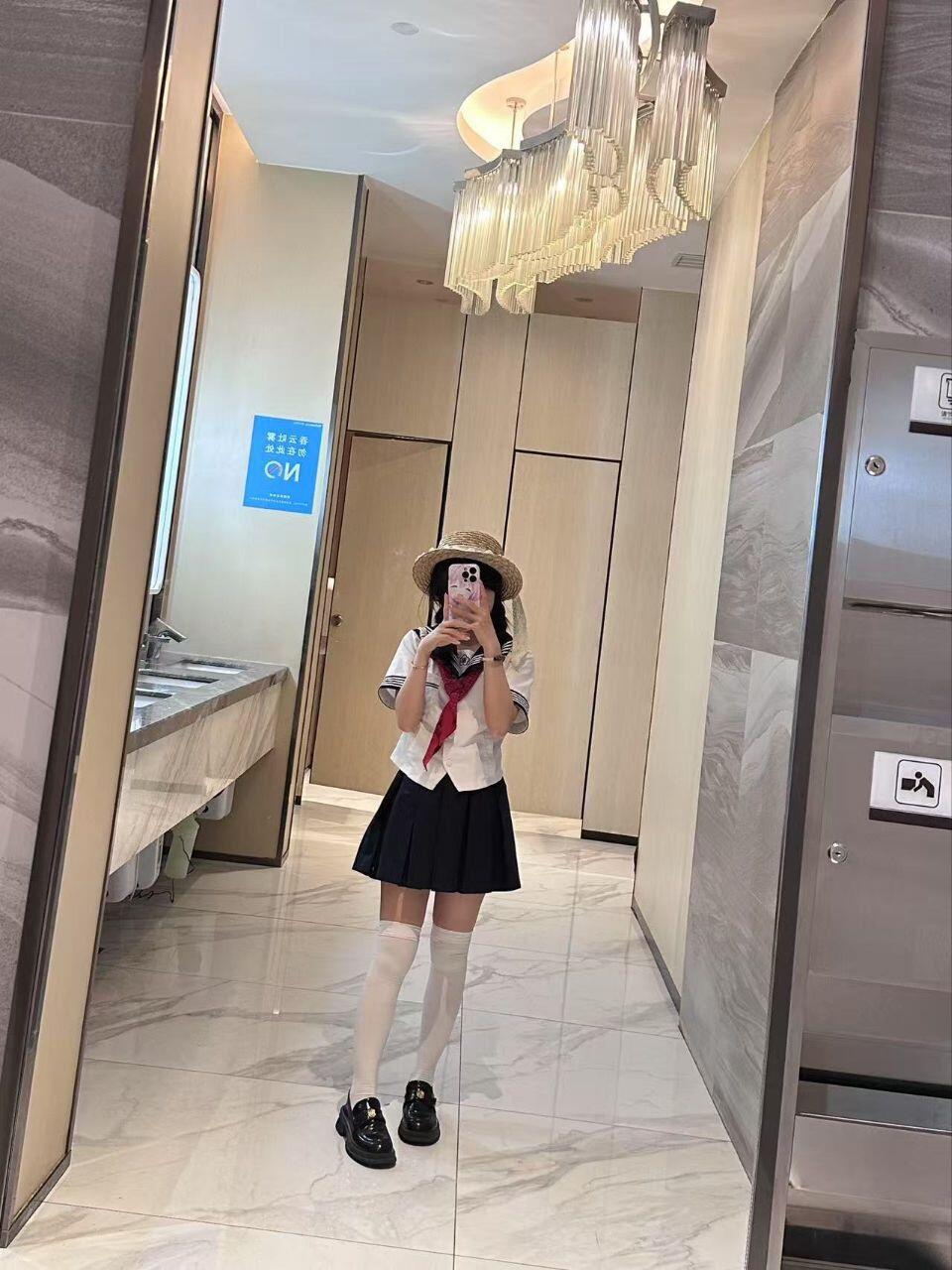 那些年为你赤裸身体张开双腿的女孩——休学的大一女孩