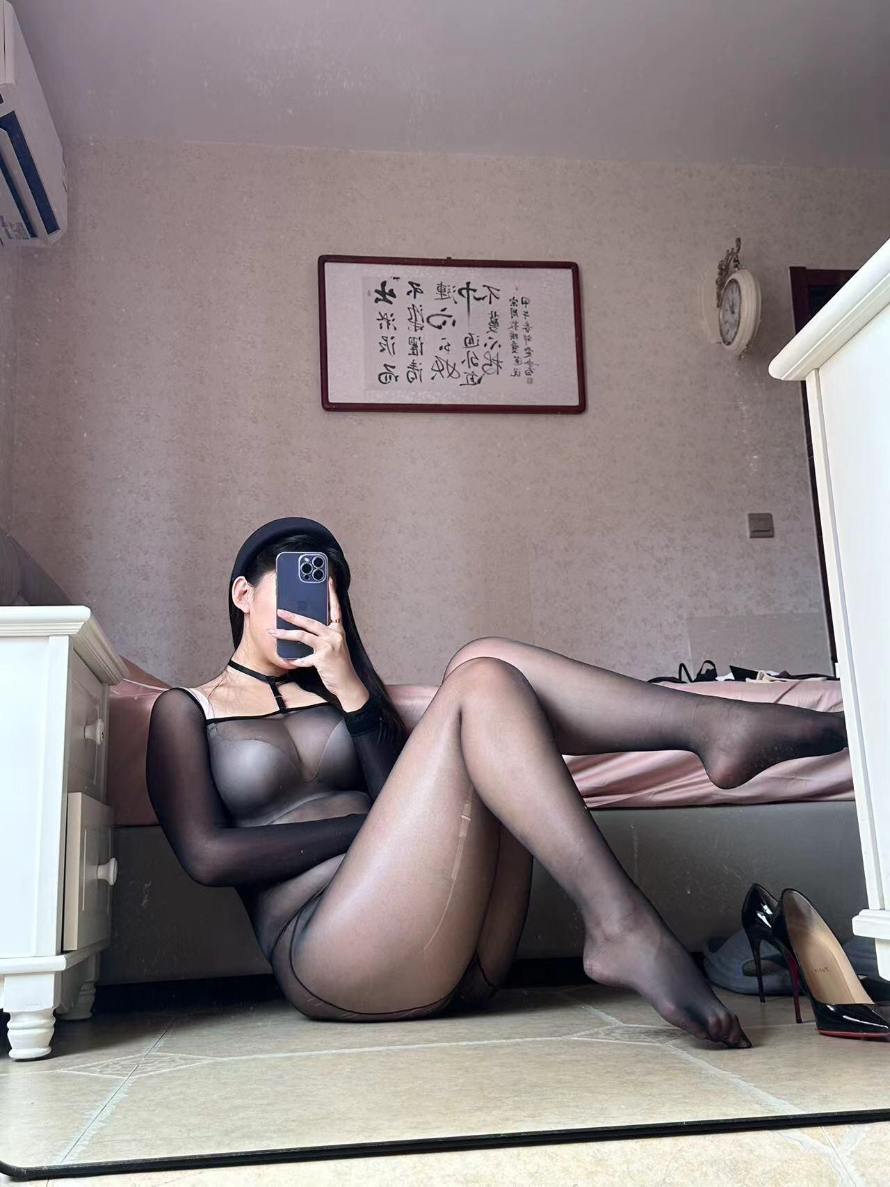 欣赏一个套图