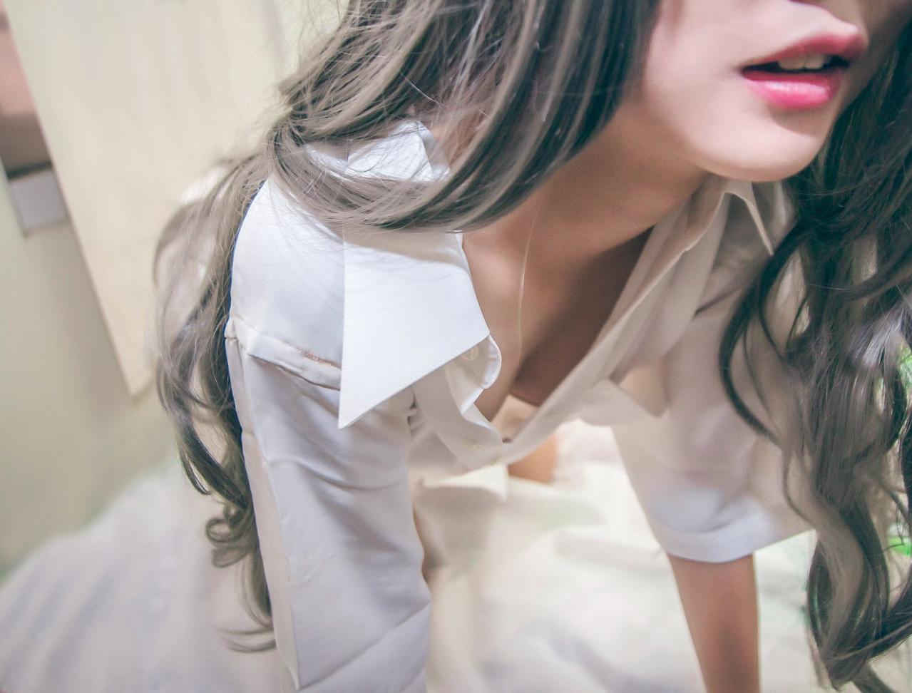 屄赏