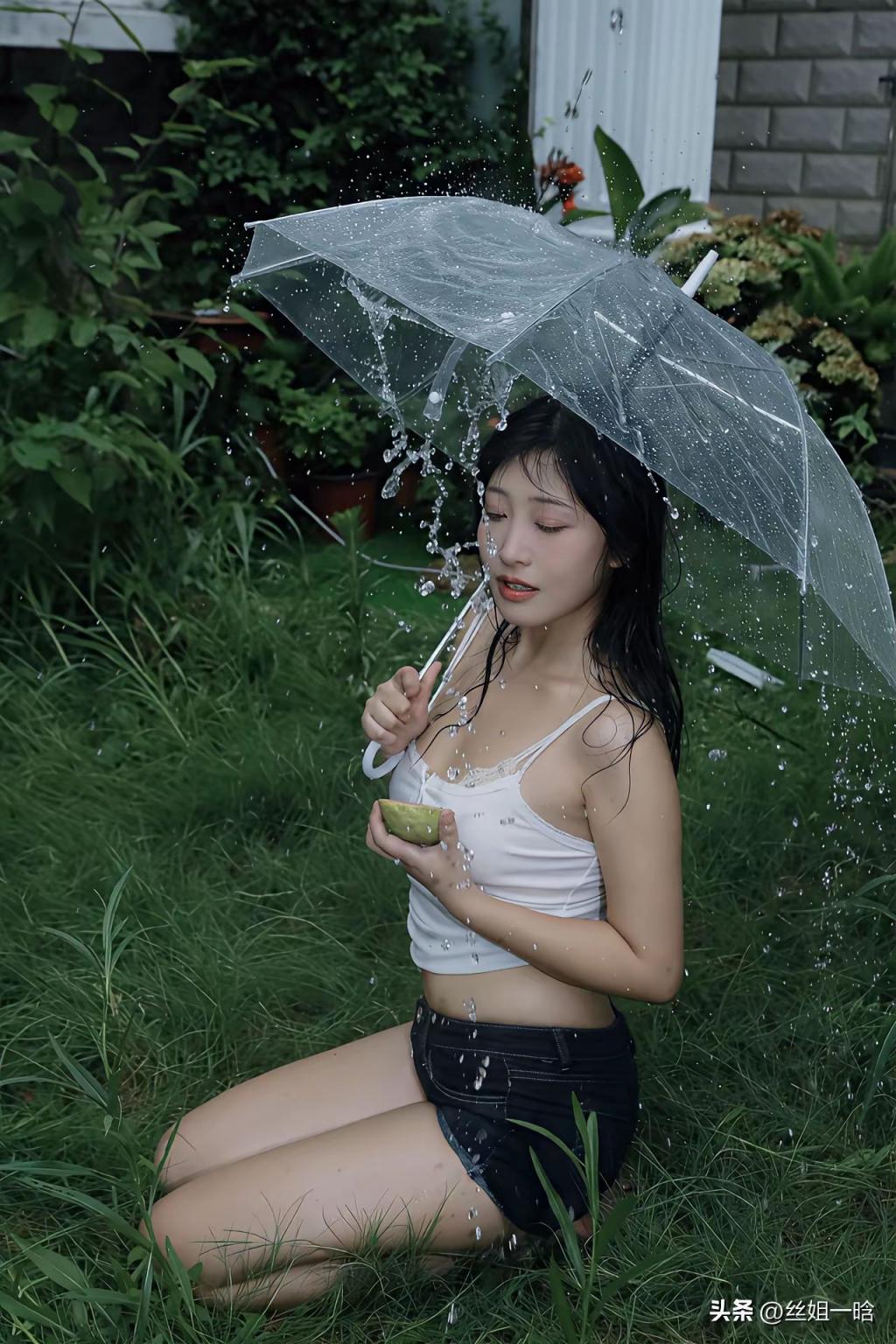 清纯美女也有大白腿