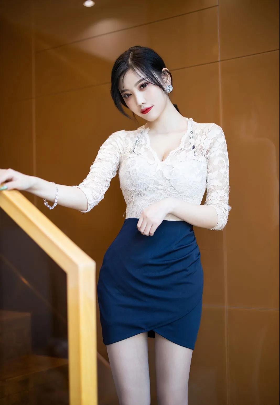 小闺蜜杨晨晨诱惑迷人