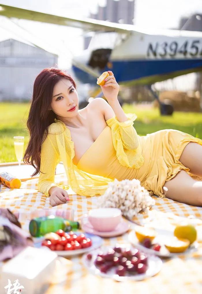 小闺蜜杨晨晨诱惑迷人