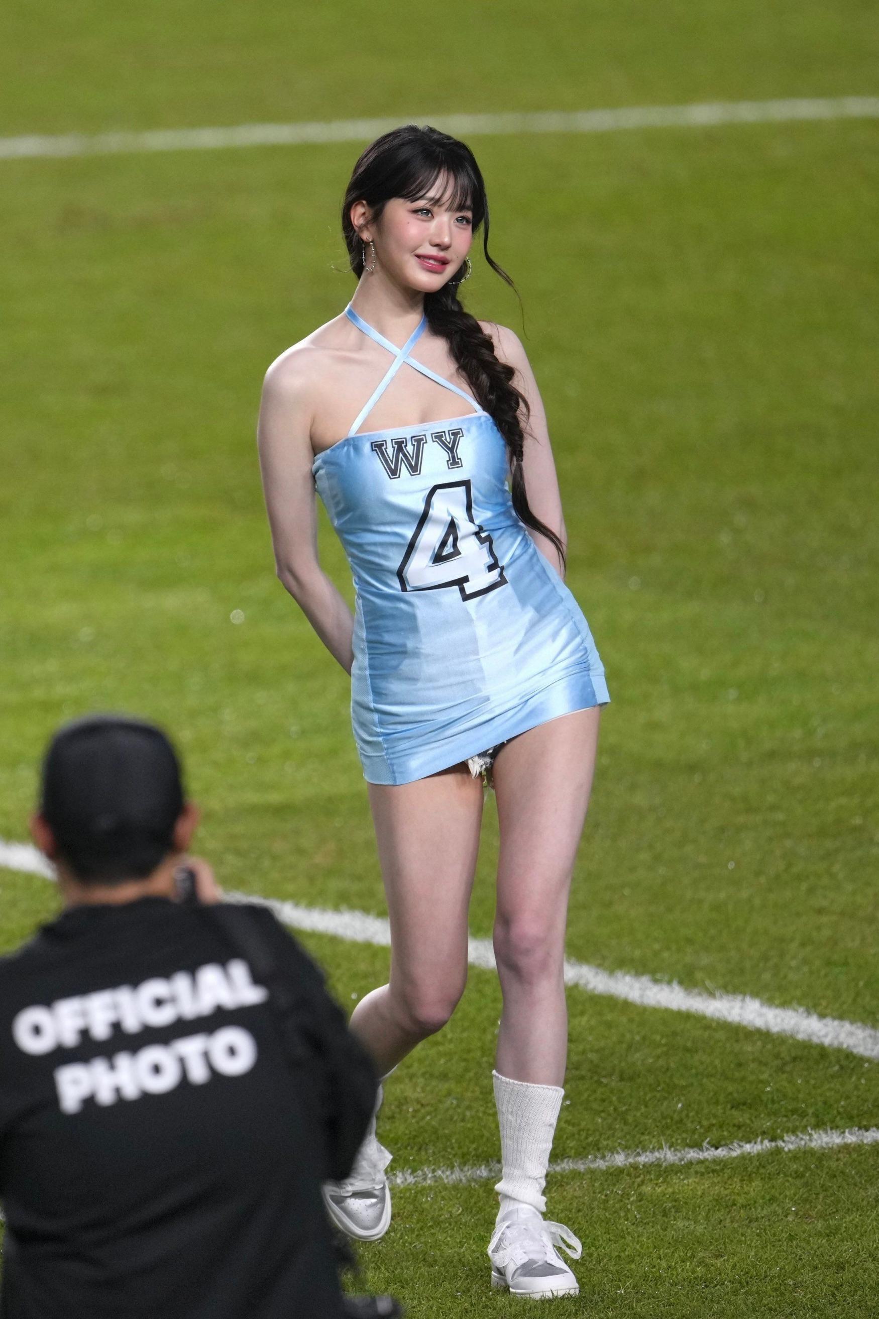 张元英开球