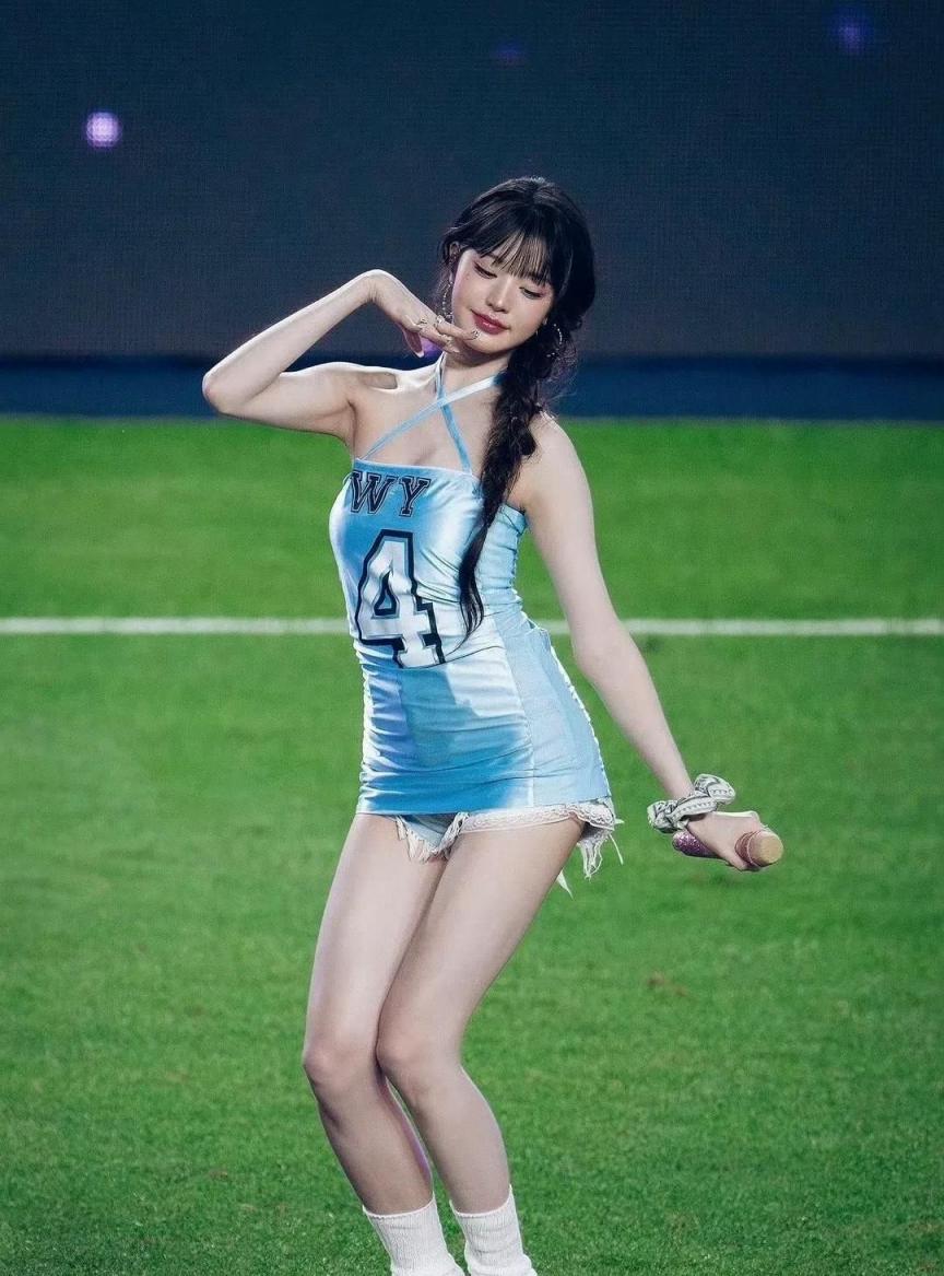 张元英开球