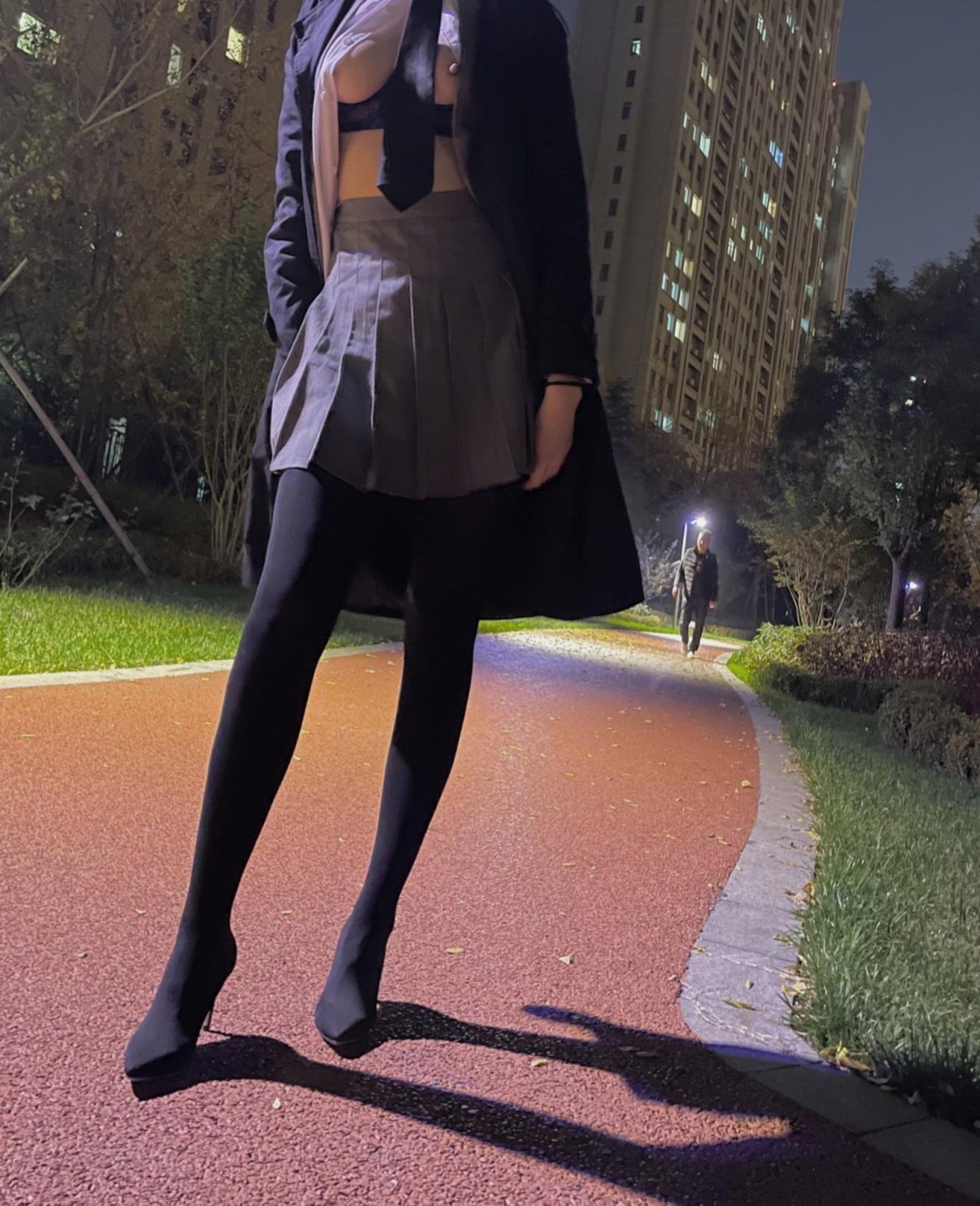 搜集的妹子图片-勇敢的走出去