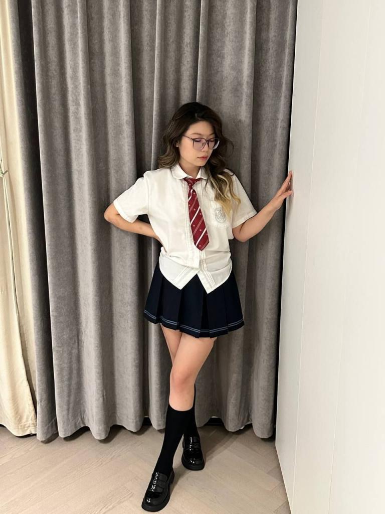 调教露脸淫荡眼镜妹,黑丝、瑜伽、内射、口交、满足你今晚的幻想