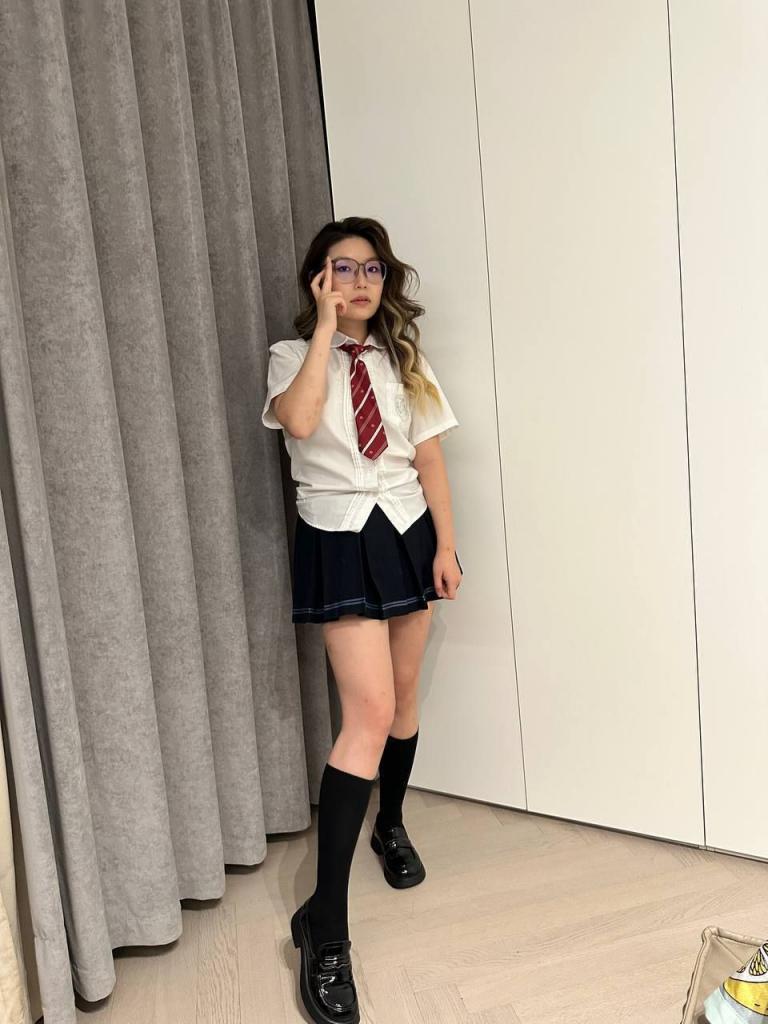 调教露脸淫荡眼镜妹,黑丝、瑜伽、内射、口交、满足你今晚的幻想