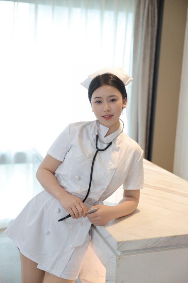 清纯的情趣小护士