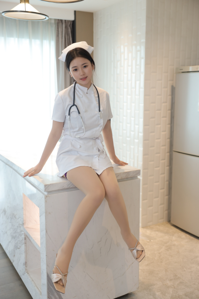 清纯的情趣小护士