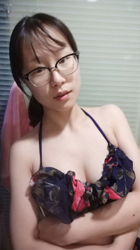 亚洲美女，不漏点，微漏点 0918