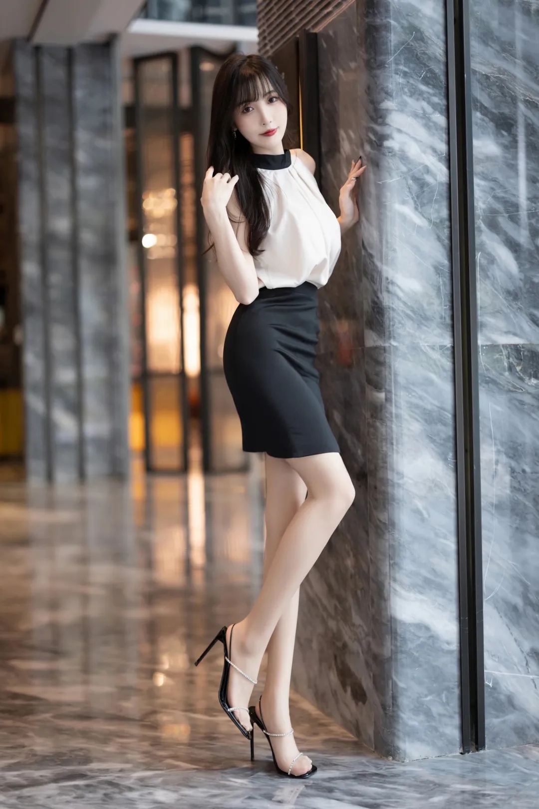 御姐装束更魅惑