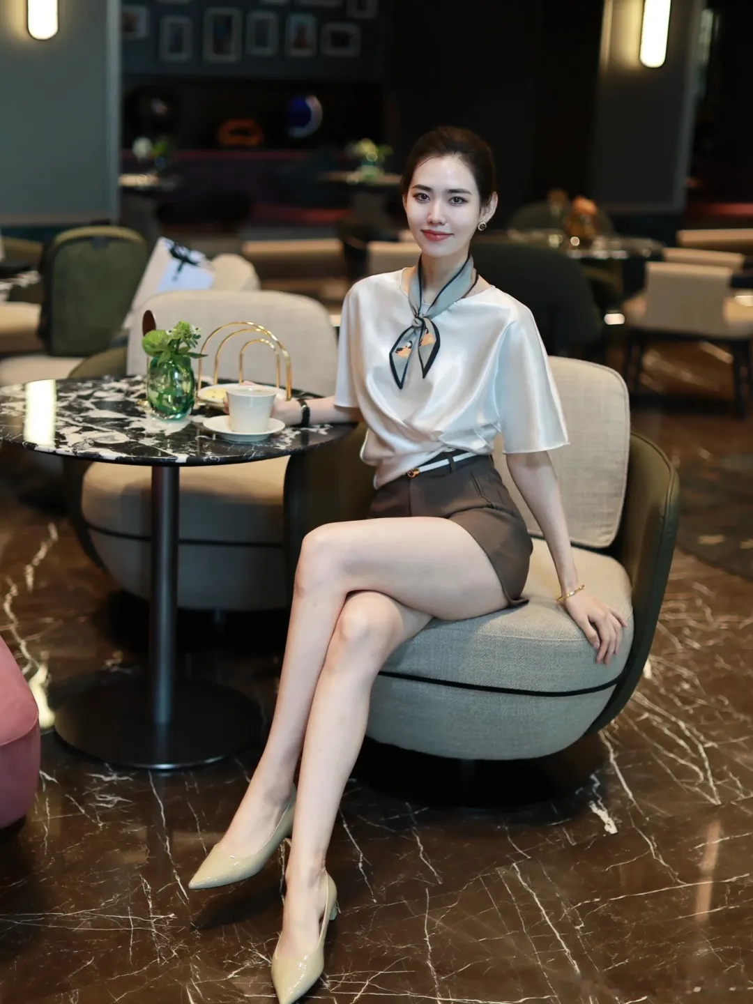 御姐装束更魅惑