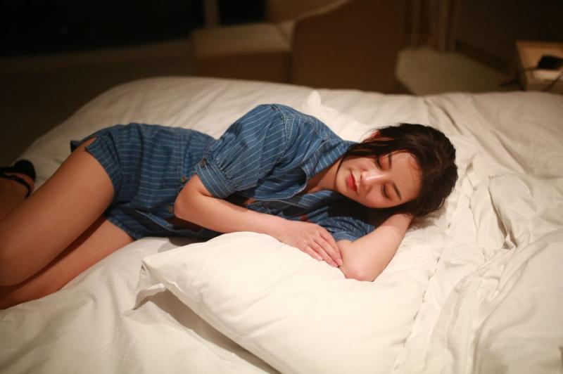 良家少女身体的诱惑