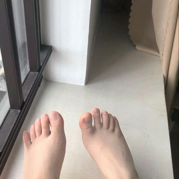 恋足❤️美脚❤️足控，恋足是不是一种病呢，还是也算对美的一种欣赏