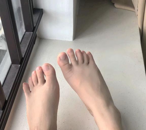 恋足❤️美脚❤️足控，恋足是不是一种病呢，还是也算对美的一种欣赏