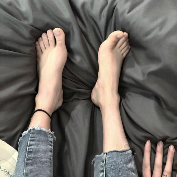 恋足❤️美脚❤️足控，恋足是不是一种病呢，还是也算对美的一种欣赏