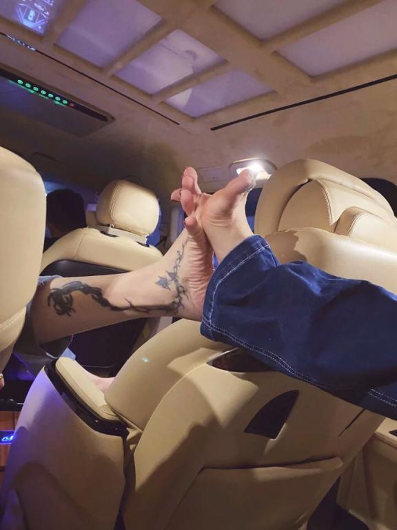 恋足❤️美脚❤️足控，恋足是不是一种病呢，还是也算对美的一种欣赏