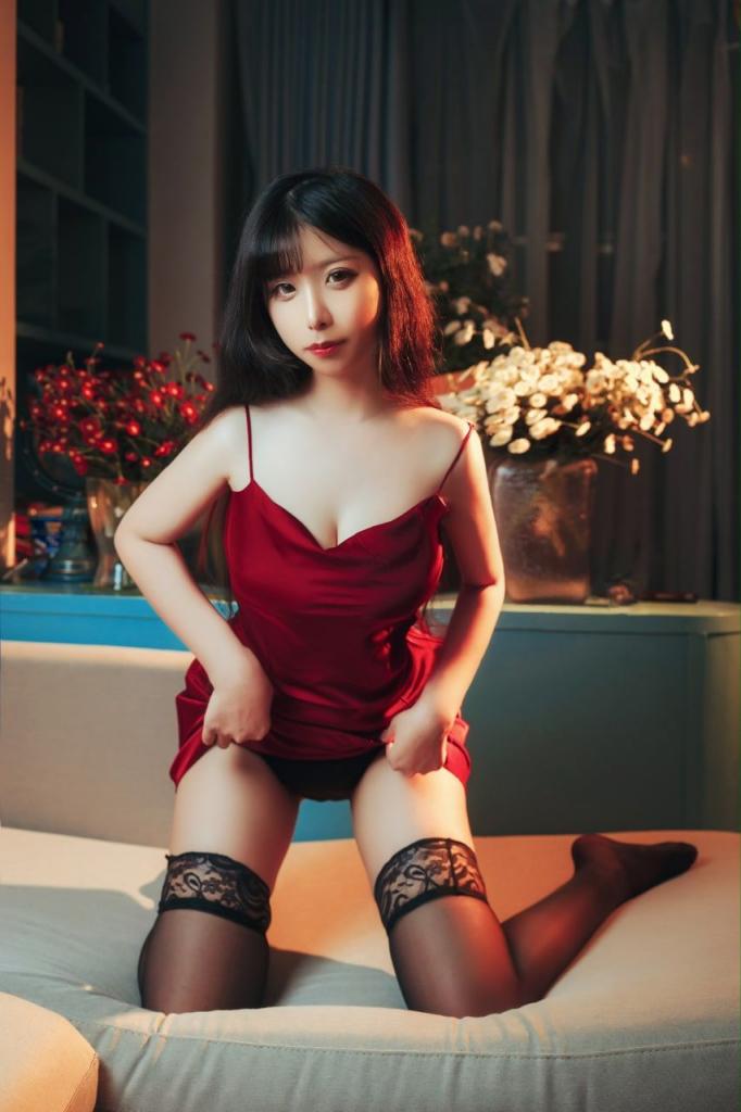 搜集的妹子图片-少女和少妇更喜欢哪个