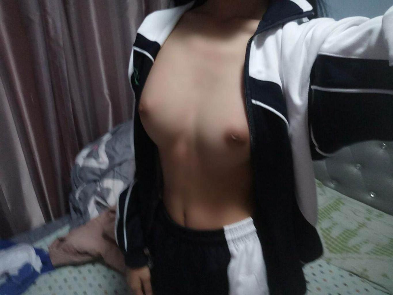 搜集的妹子图片-少女和少妇更喜欢哪个