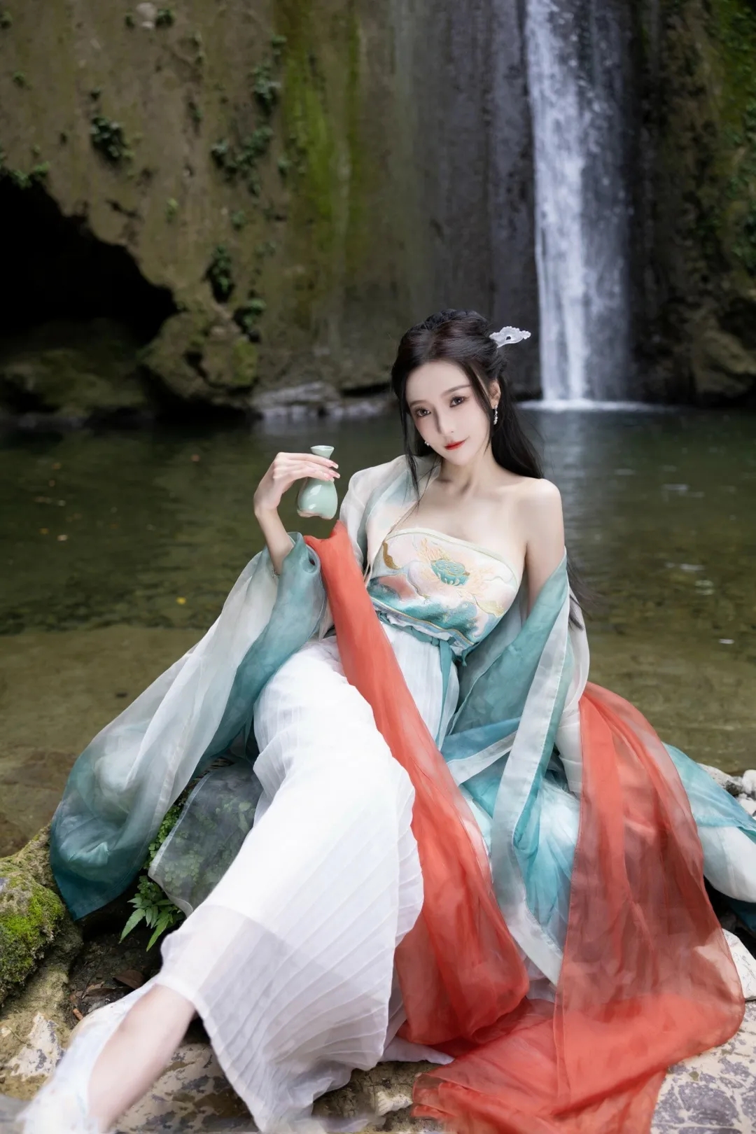 妖艳中国风妖媚小酥胸