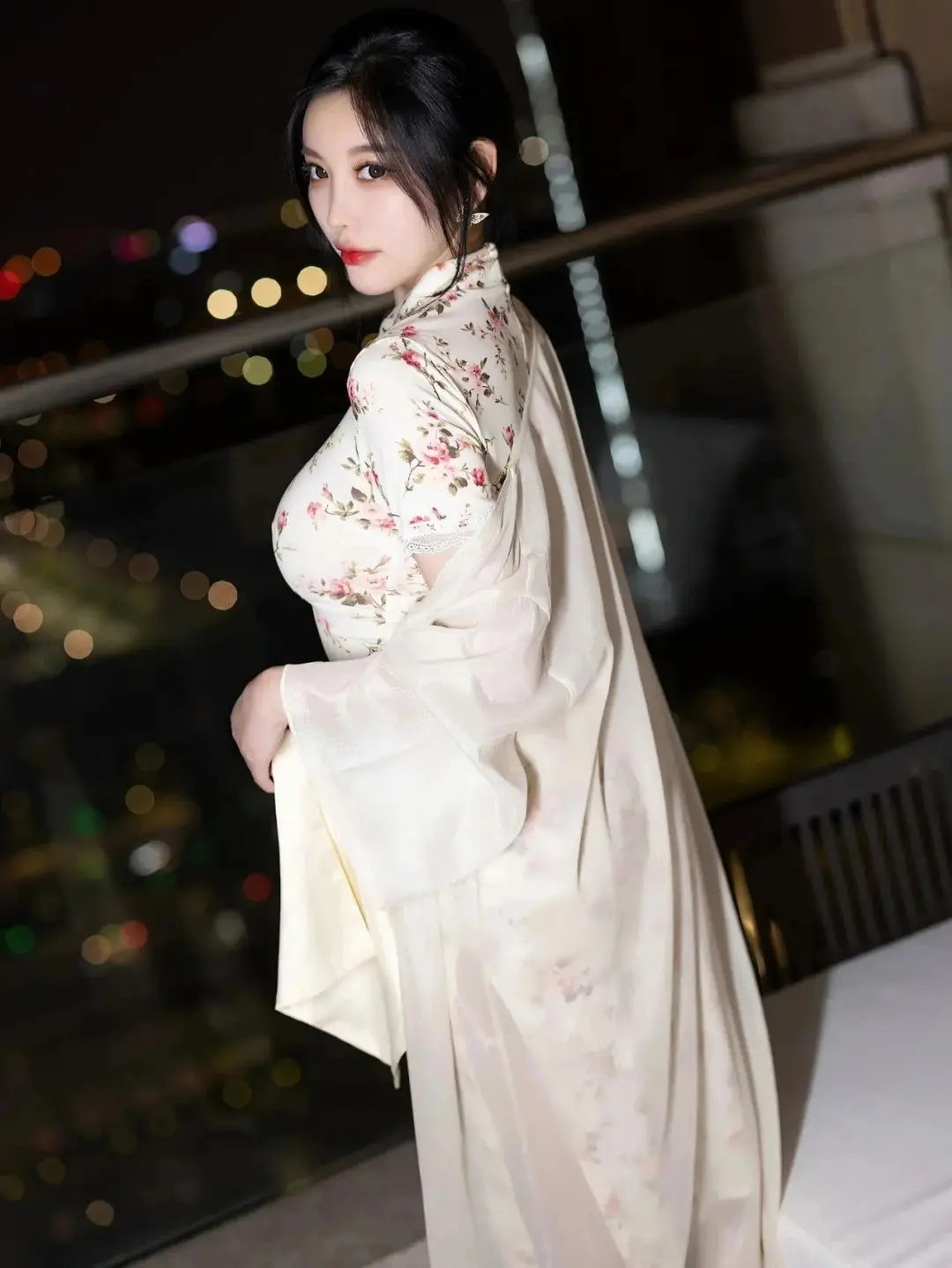 妖艳中国风妖媚小酥胸