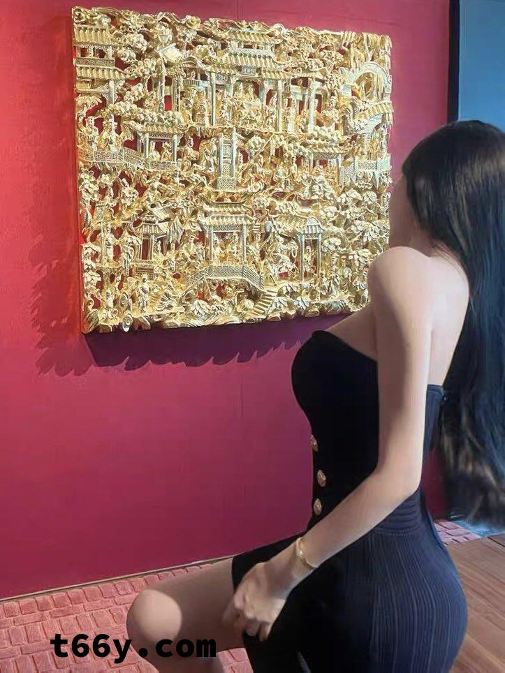 漂亮小姐姐[28P]