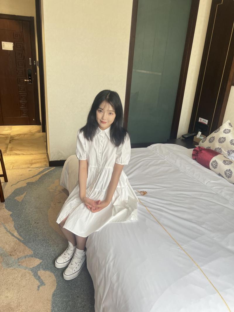 及其清纯的良家学妹