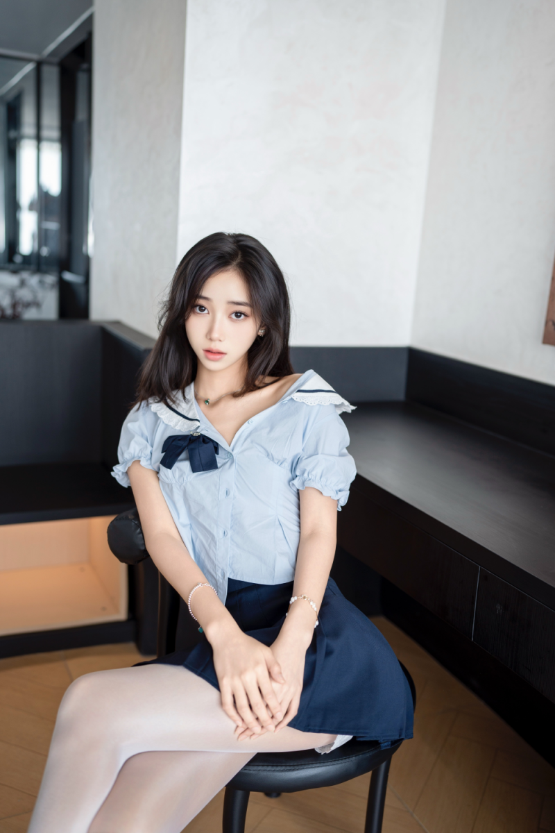 这妞看起来太鲜嫩了超级喜欢