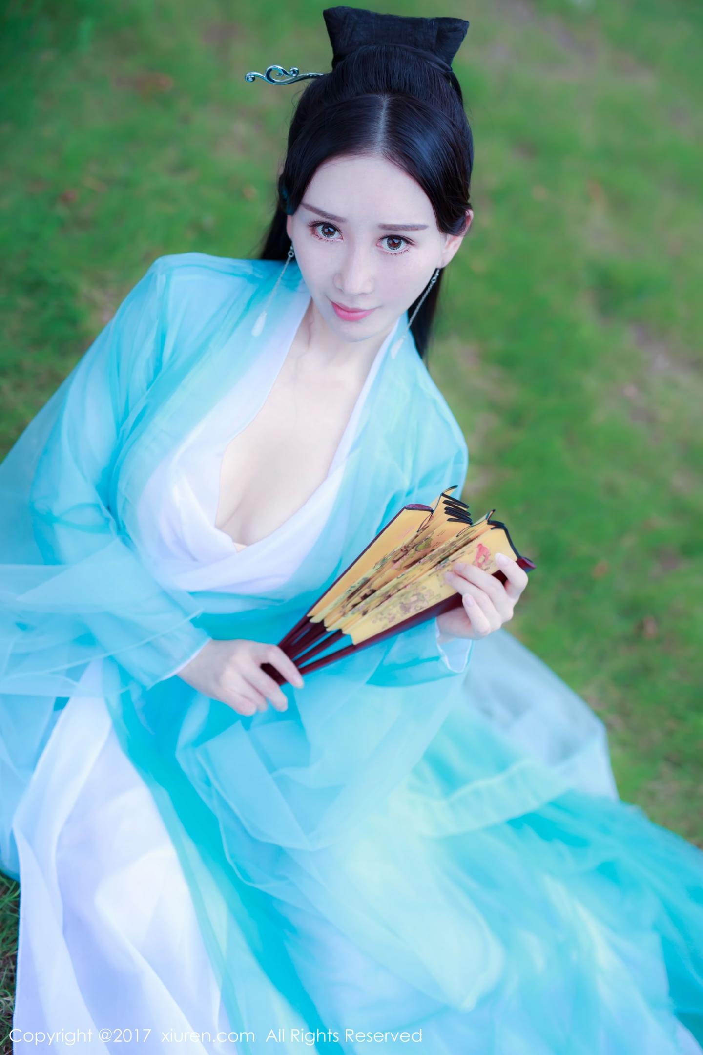 邹晶晶女王古装女神