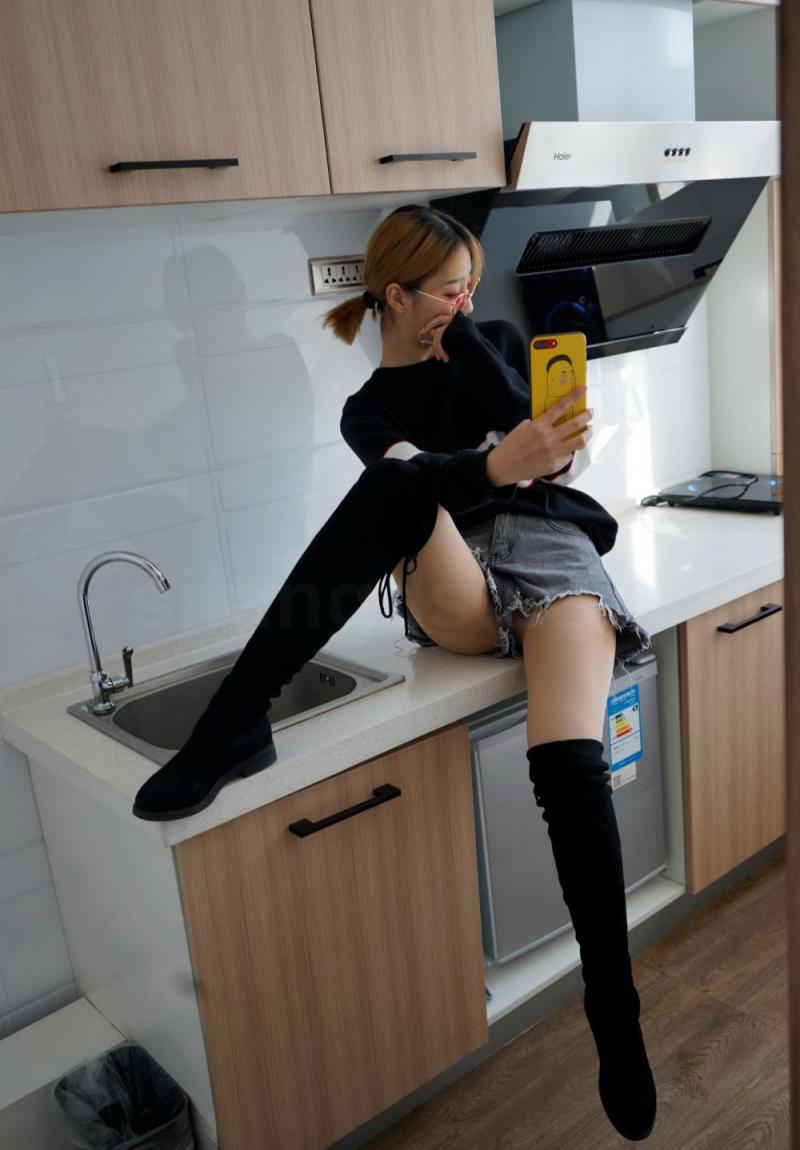 清纯气息的妹子就是舒服