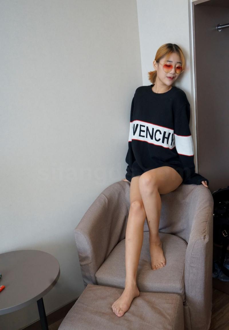 清纯气息的妹子就是舒服