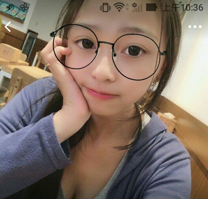 台湾科大情侣自拍泄密流出，女主高颜值吊钟巨乳极度反差