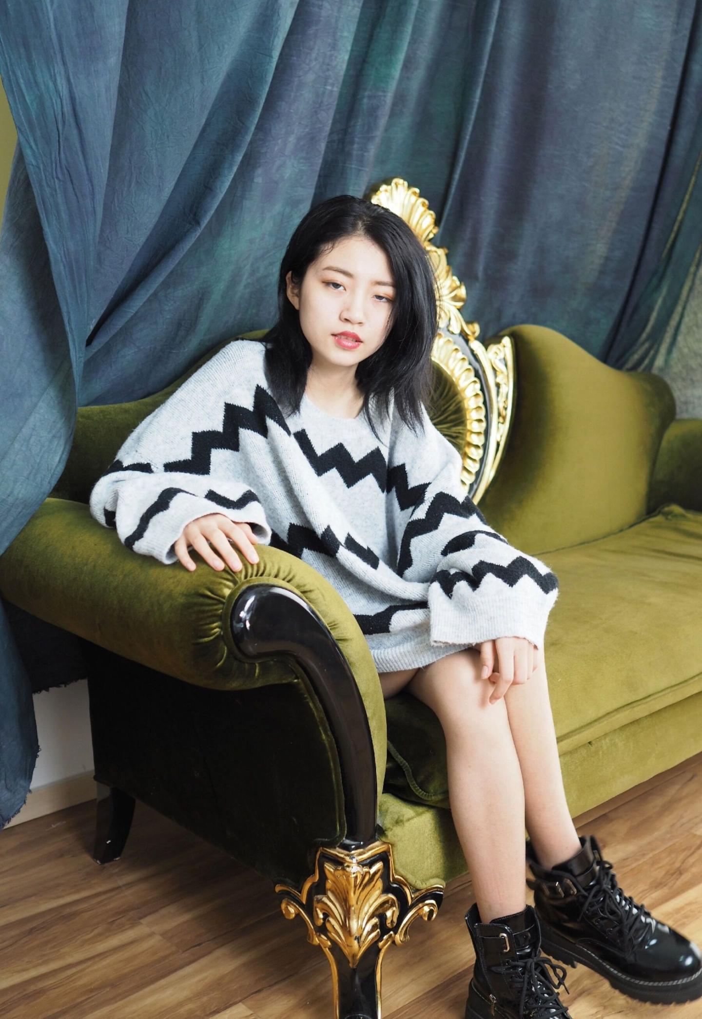 清纯良家小姐姐