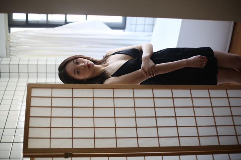 气质黑裙良家小姐姐