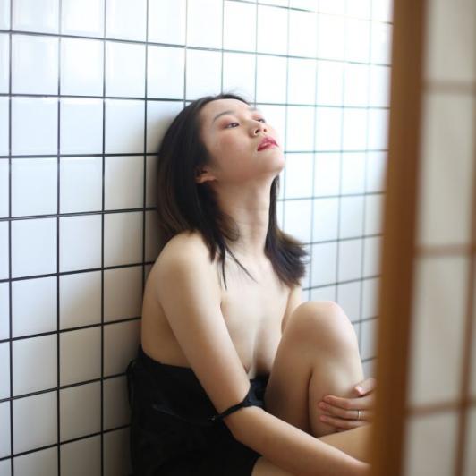 气质黑裙良家小姐姐