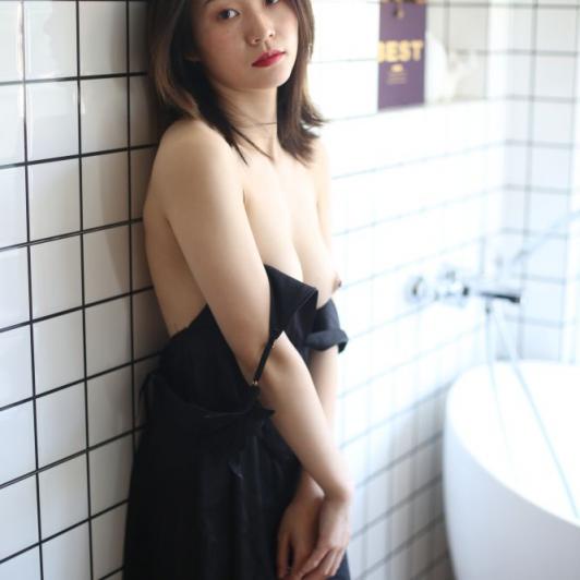 气质黑裙良家小姐姐