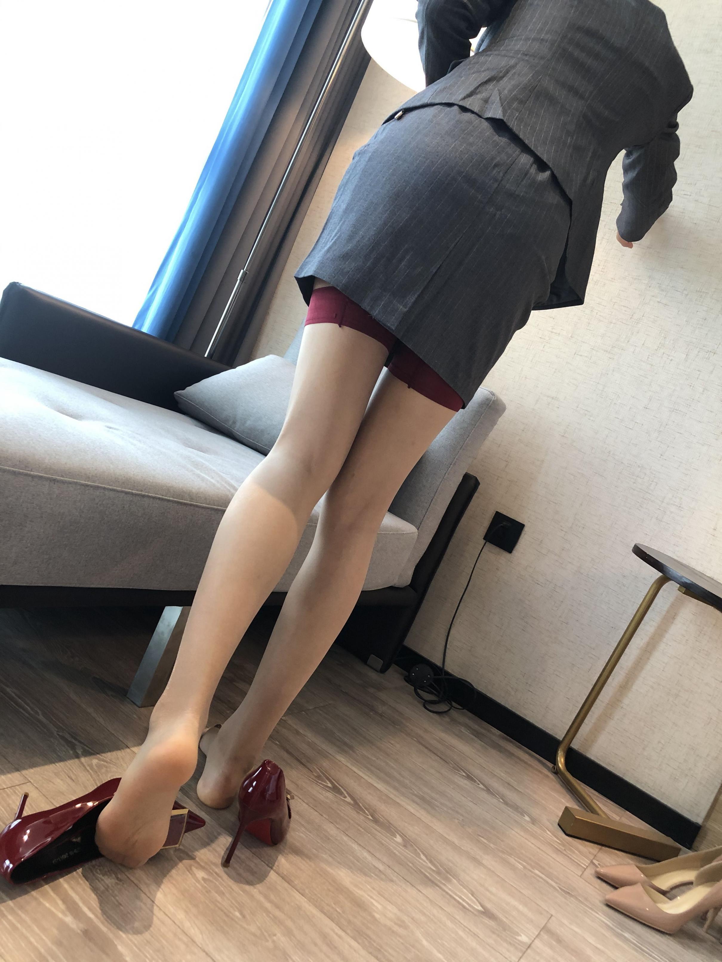 摄影师的幸福生活之同事的肉体