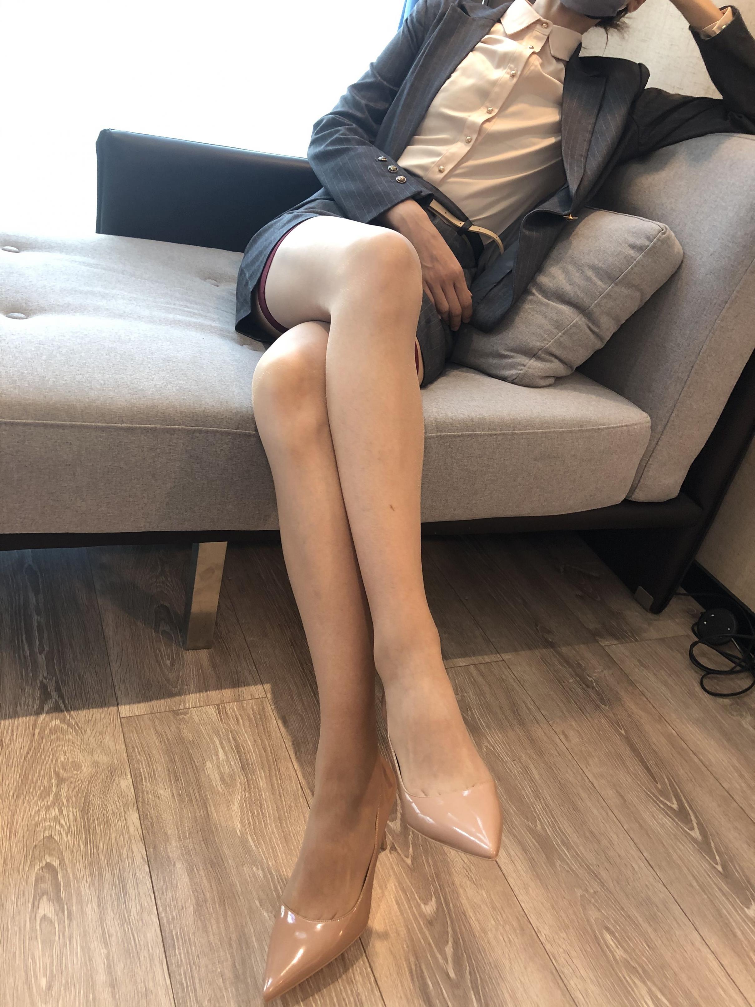 摄影师的幸福生活之同事的肉体