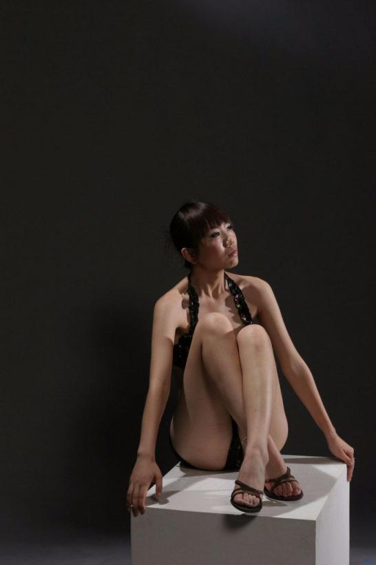 国模嘉嘉人体私拍套图